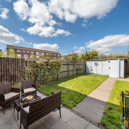 Stylish 3 Bed House, Large Garden, Parking, Wifi - Esho Stays Coventry Exterior foto