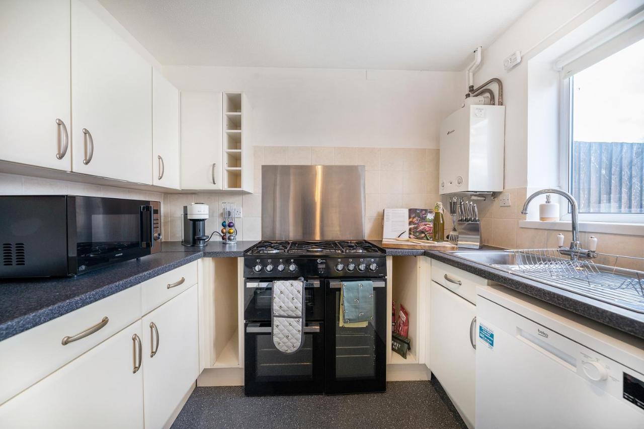 Stylish 3 Bed House, Large Garden, Parking, Wifi - Esho Stays Coventry Exterior foto